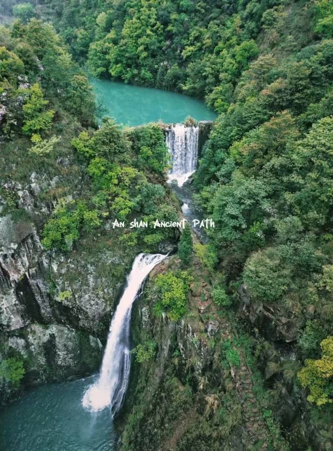 绍兴新昌安山古道:丹霞峡谷与古桥相间的挑战级徒步线路